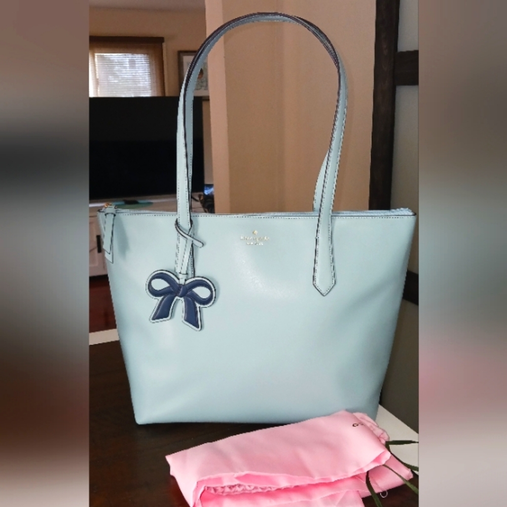 Kate Spade Cassy Tote In Frosted Spearmint & Dustbag! Excellent Cond!! 💙♠️🎀✨️